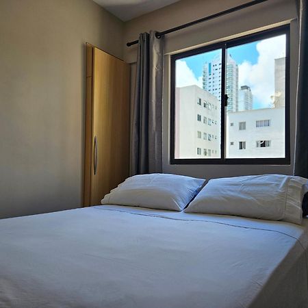 2 Quartos A 200Mts Praia Central, Garagem, Churrasqueira, Wi-Fi 90 Mbps, Pet Friendly Balneário Camboriú Zewnętrze zdjęcie