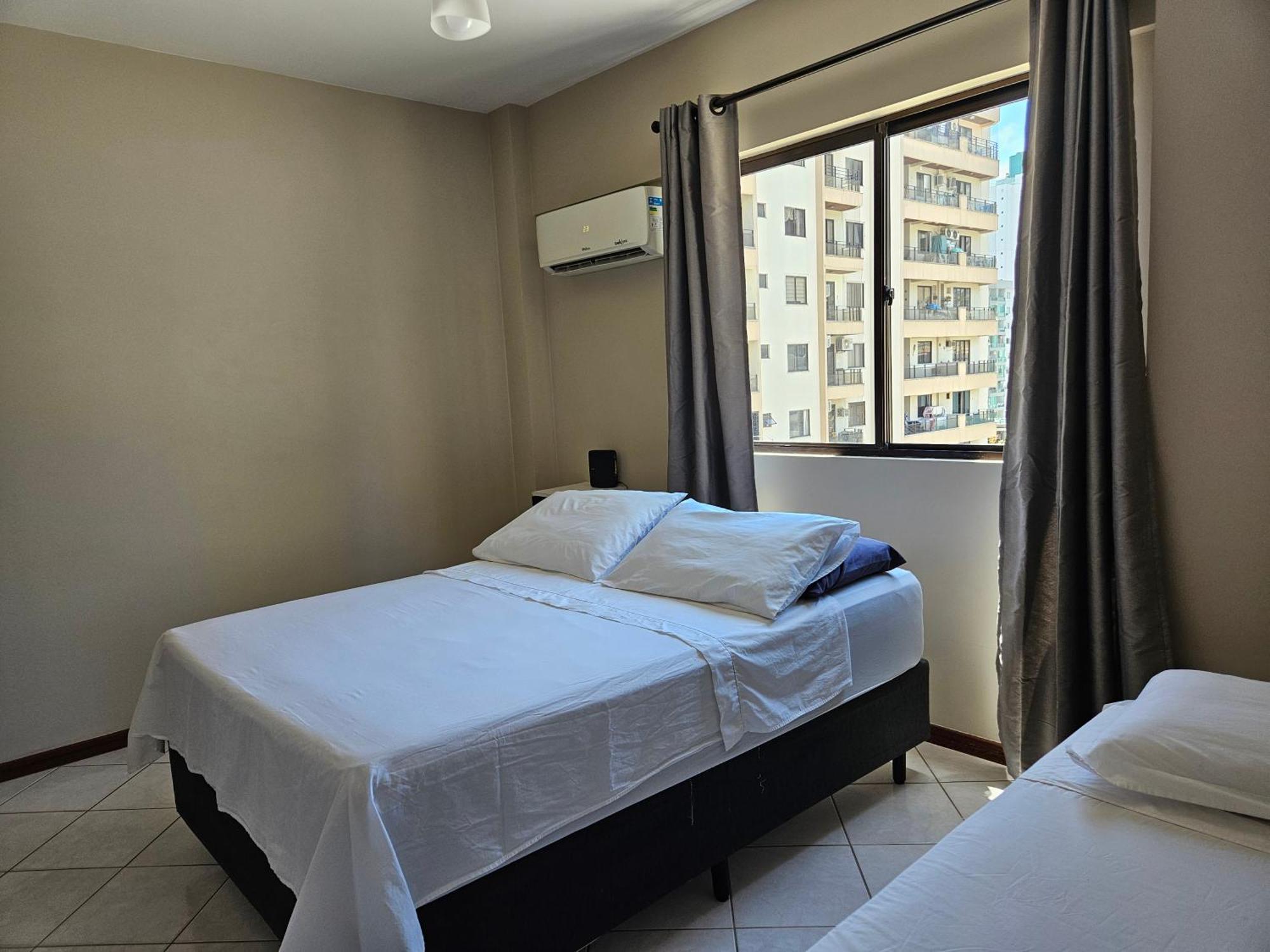 2 Quartos A 200Mts Praia Central, Garagem, Churrasqueira, Wi-Fi 90 Mbps, Pet Friendly Balneário Camboriú Zewnętrze zdjęcie