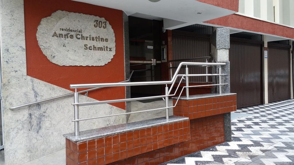 2 Quartos A 200Mts Praia Central, Garagem, Churrasqueira, Wi-Fi 90 Mbps, Pet Friendly Balneário Camboriú Zewnętrze zdjęcie
